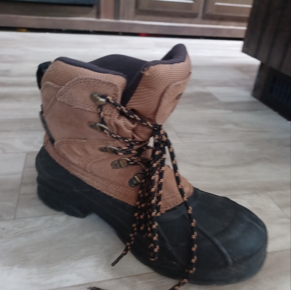 Kamik weatherproof boots size 9 mens - Picture 2 of 3